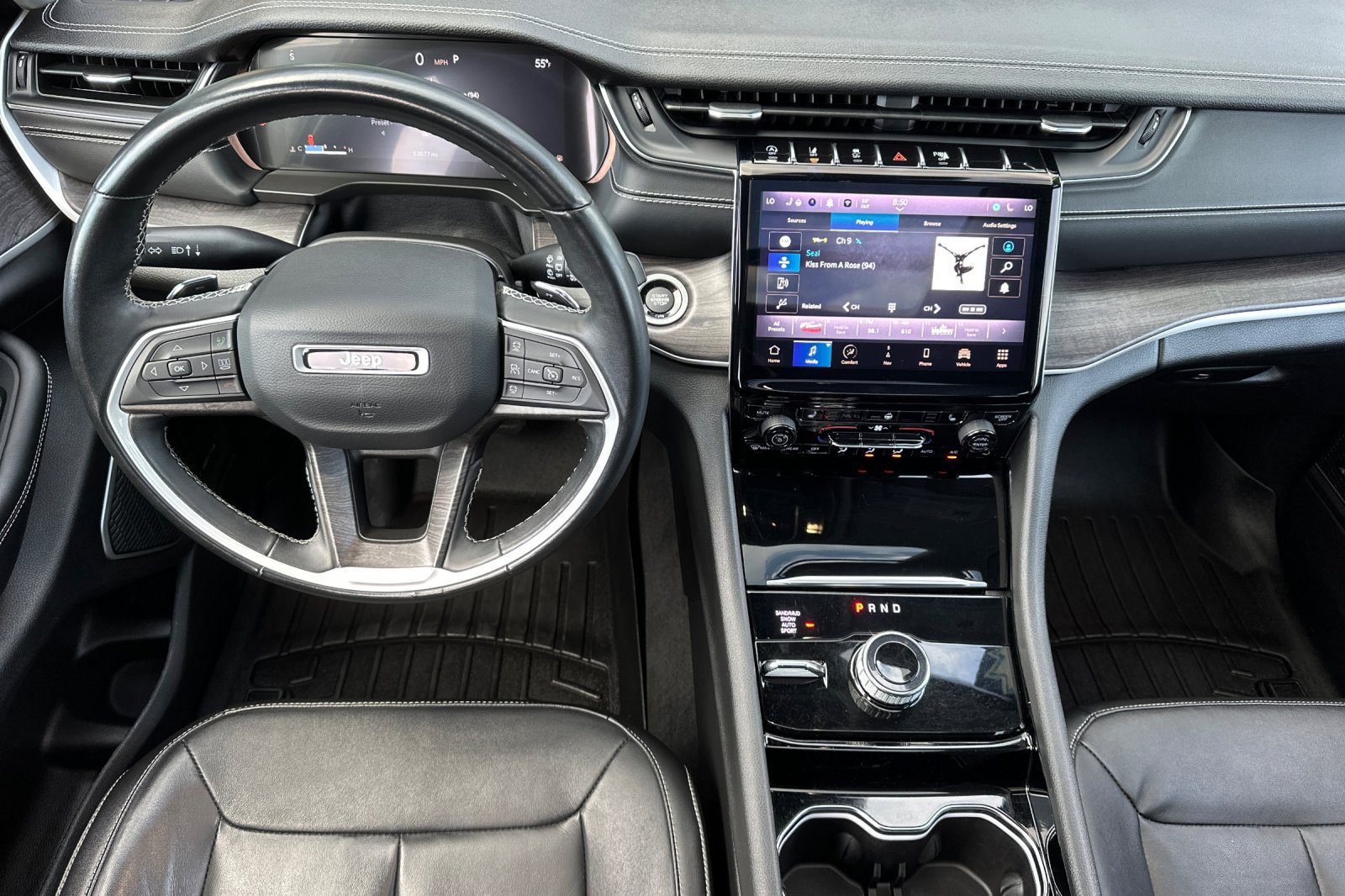 Used 2022 Jeep Grand Cherokee Limited AWD/4WD image 13