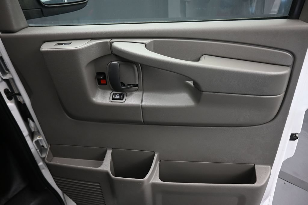 Used 2014 Chevrolet Express 3500 LS RWD image 43
