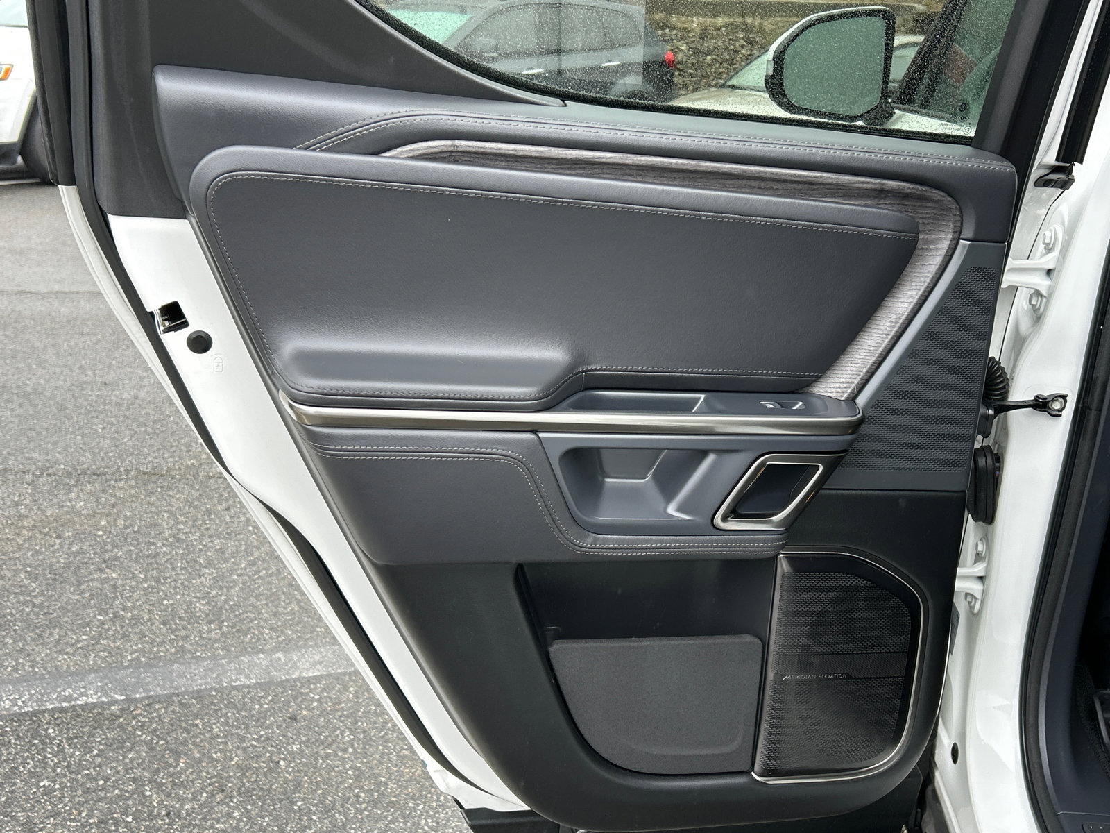 Used 2022 Rivian R1T Adventure AWD/4WD image 20