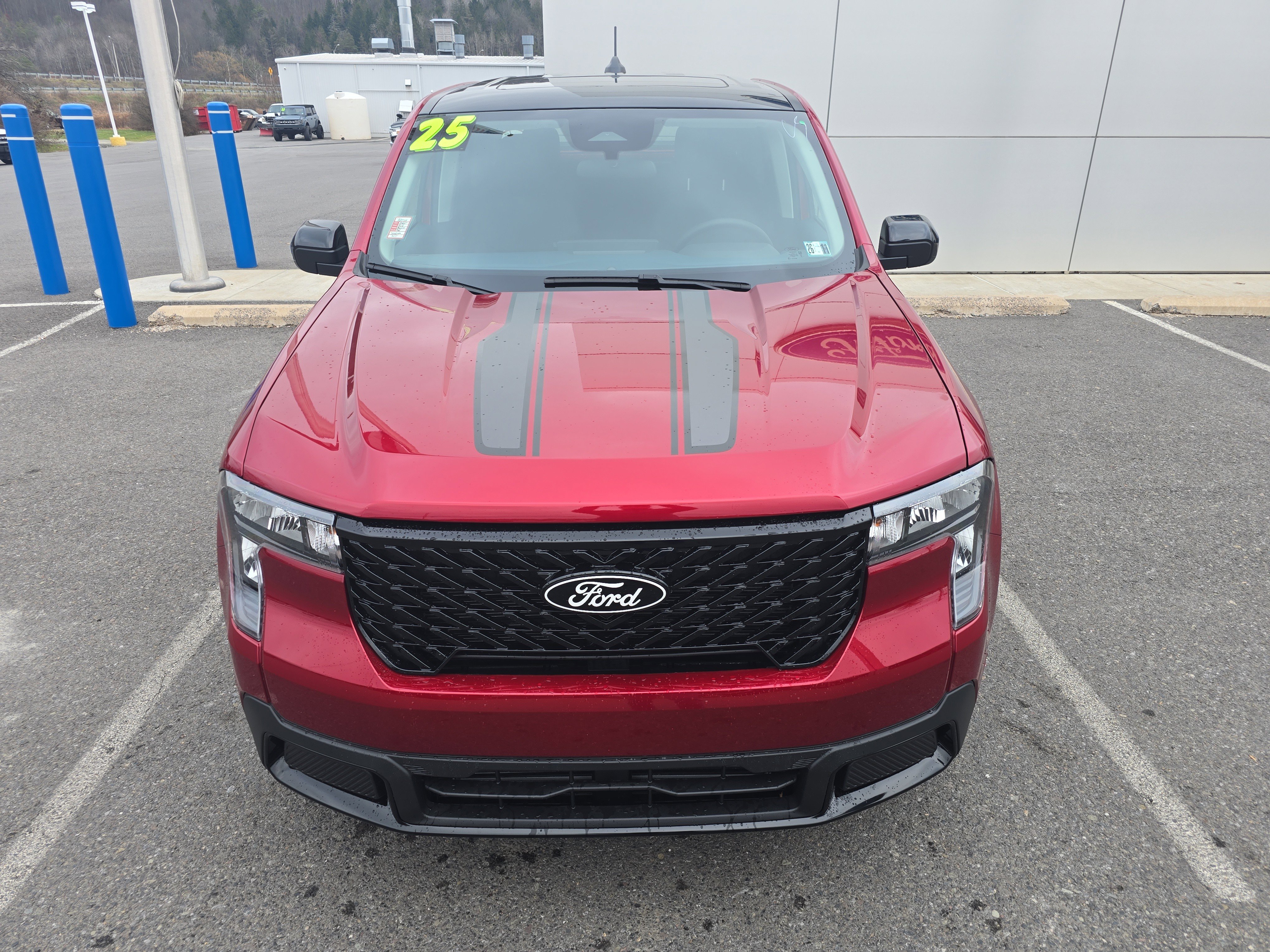 New 2025 Ford Maverick XLT w/ Black Appearance Package image 9