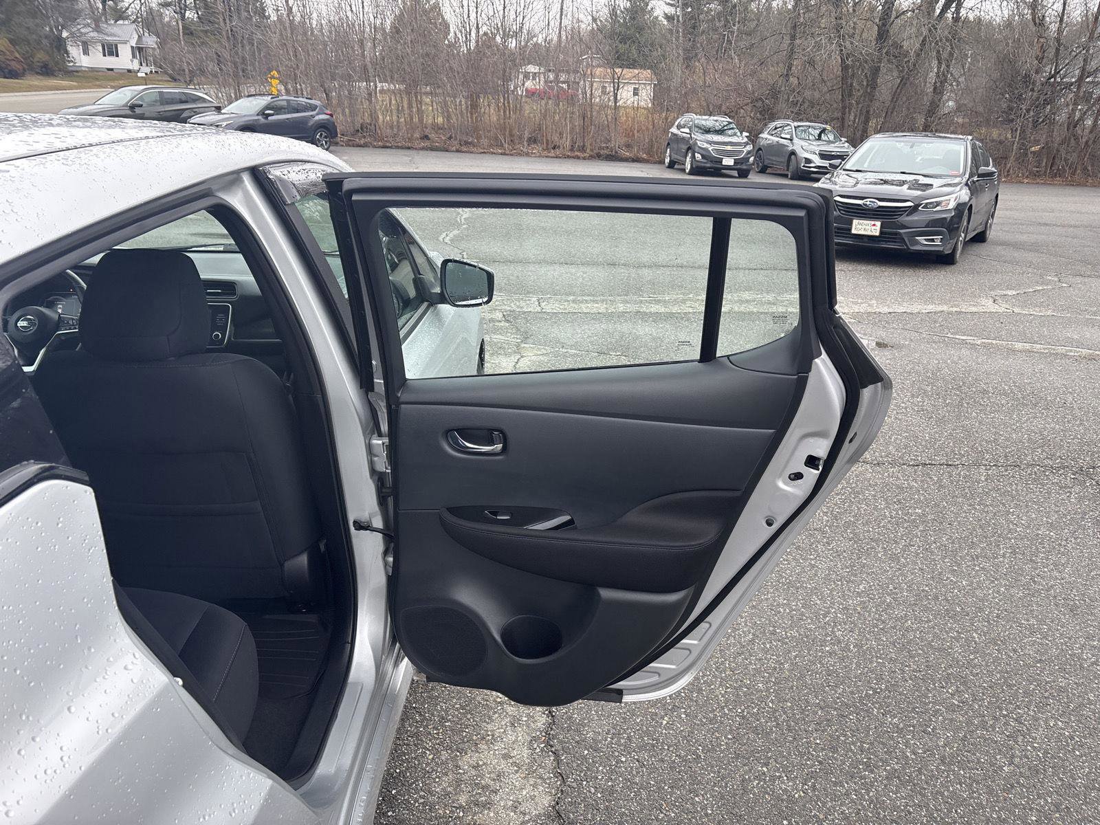 Used 2020 Nissan Leaf SV w/ SV All Weather Package FWD image 21