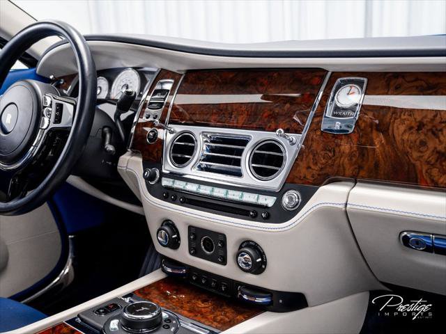 Used 2017 Rolls-Royce Wraith RWD image 40