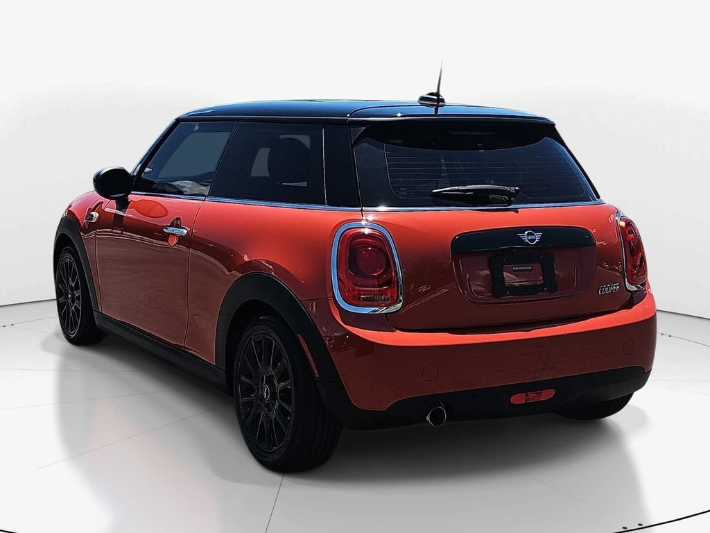 Used 2019 MINI Cooper 2-Door Hardtop FWD image 8