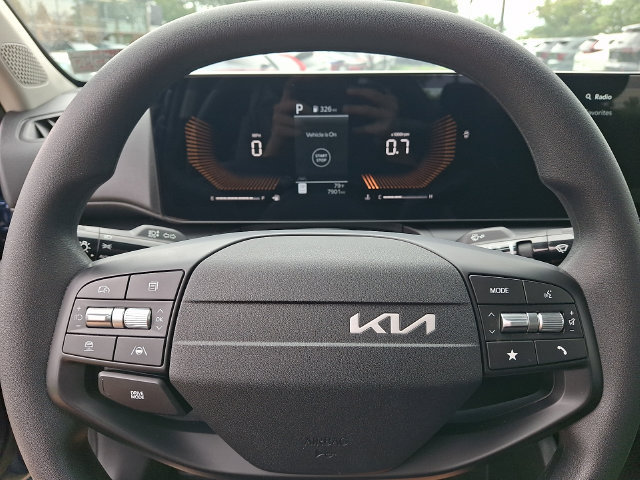 Certified 2025 Kia K4 FWD image 18