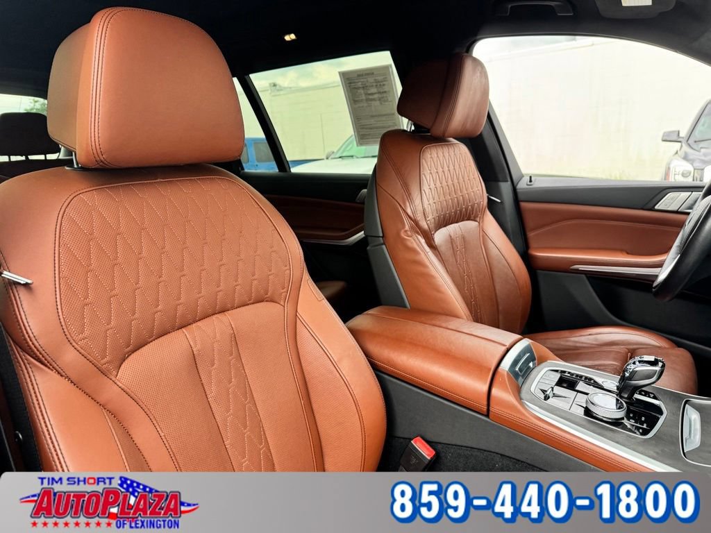 Used 2022 BMW X7 xDrive40i w/ Executive Package AWD/4WD image 54