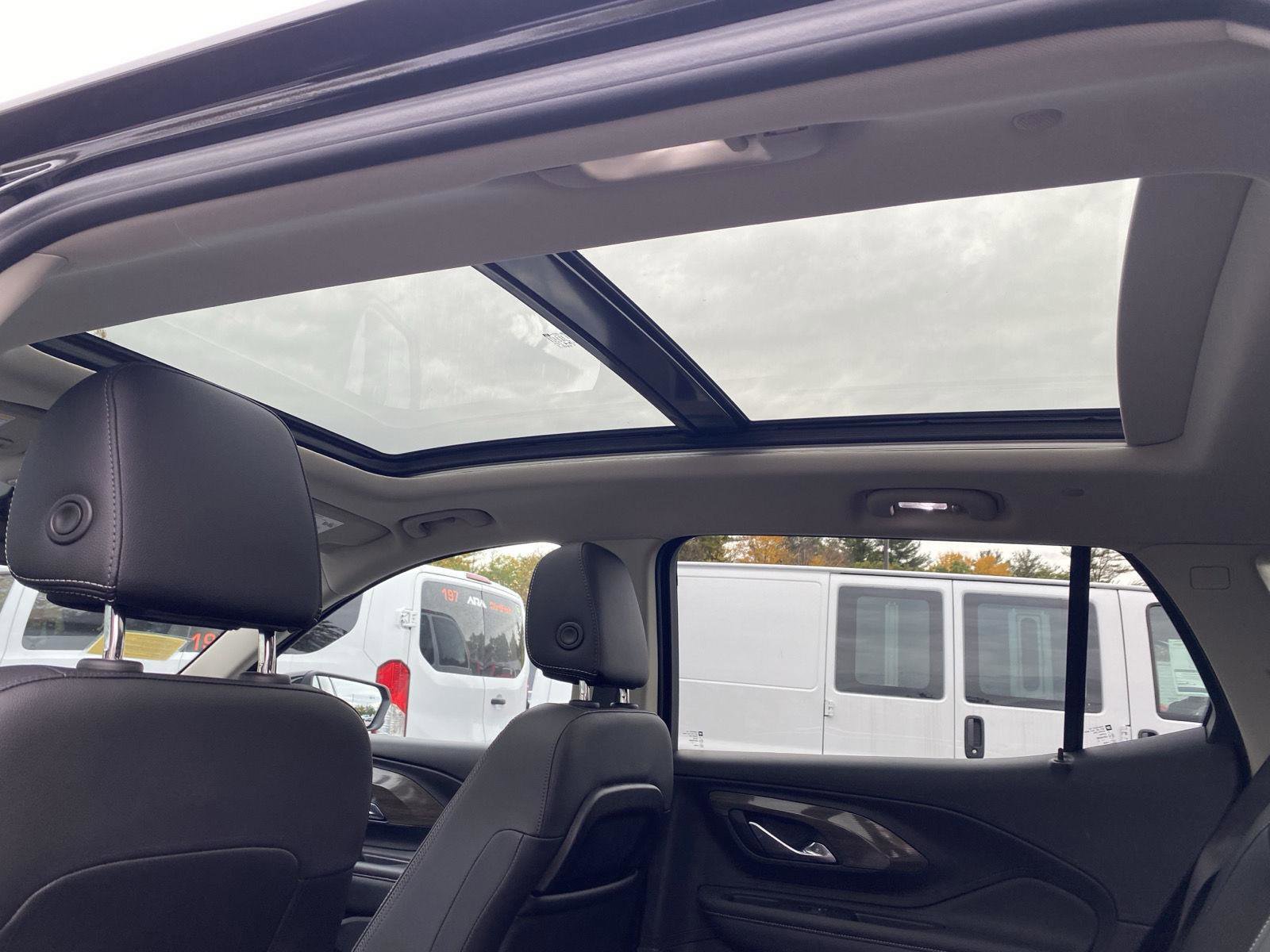 Used 2022 GMC Terrain Denali w/ LPO, Floor Liner Package image 15