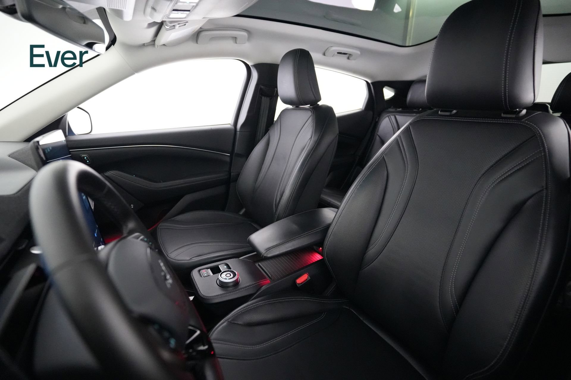 Used 2024 Ford Mustang Mach-E Premium image 4