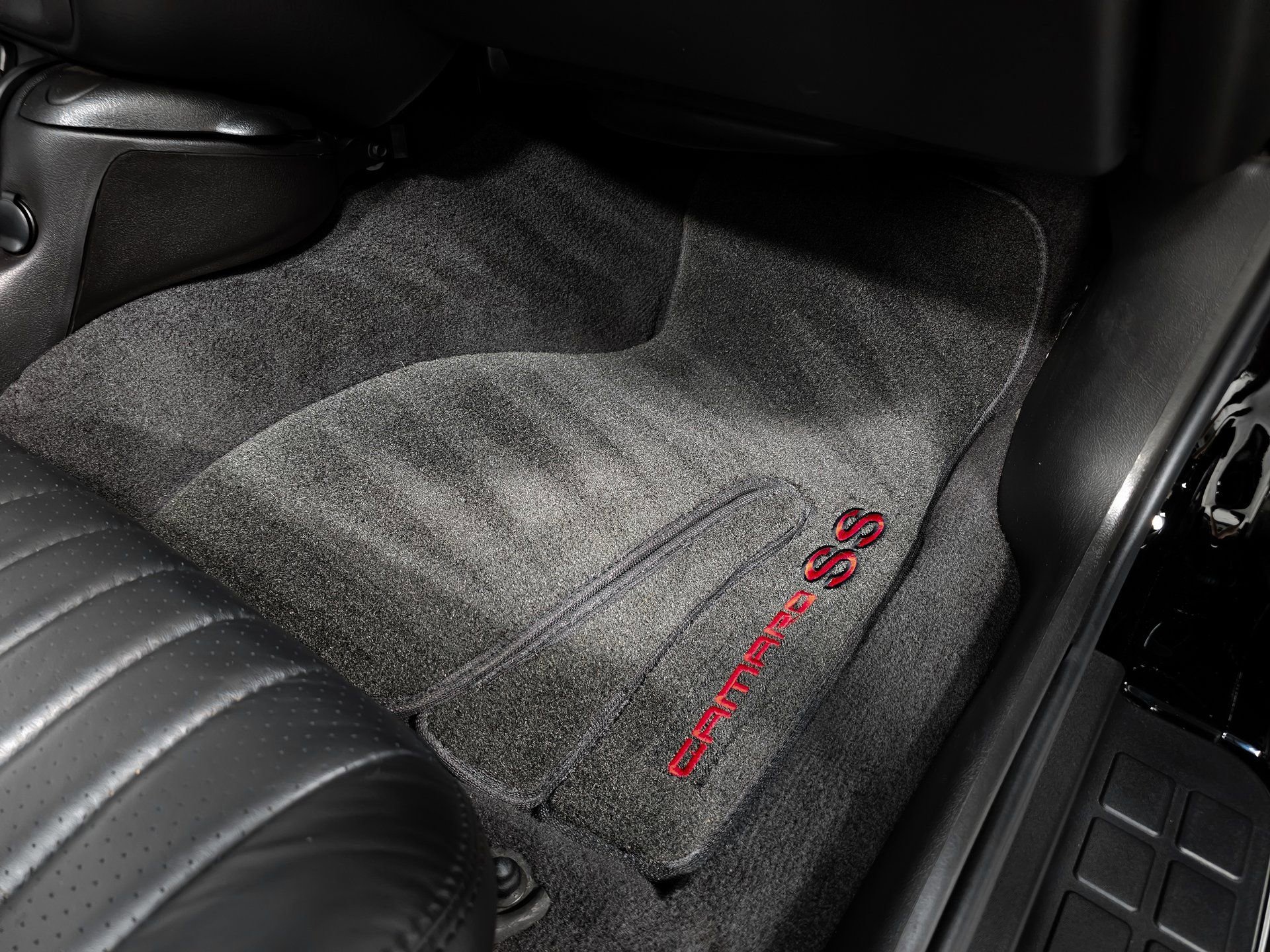 Used 2002 Chevrolet Camaro Z28 w/ SS Performance/Appearance Pkg image 25