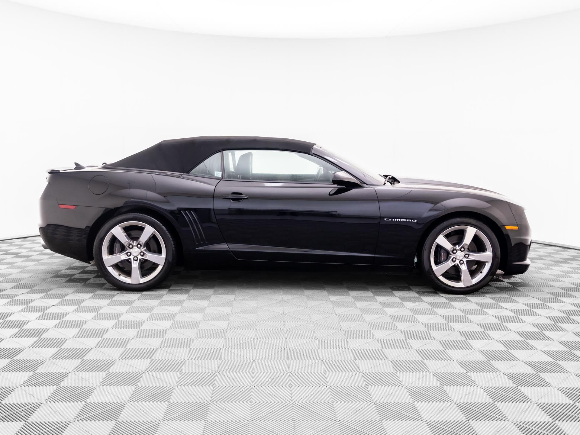 Used 2011 Chevrolet Camaro SS w/ RS Package RWD image 6