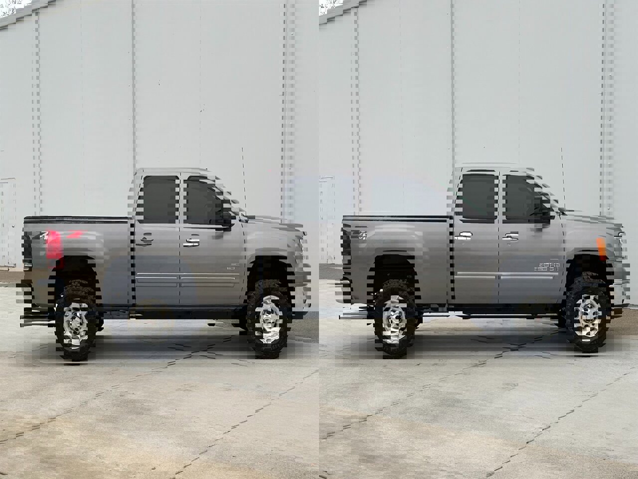 Used 2007 GMC Sierra 2500 SLE w/ Z71 Off-Road Package image 5