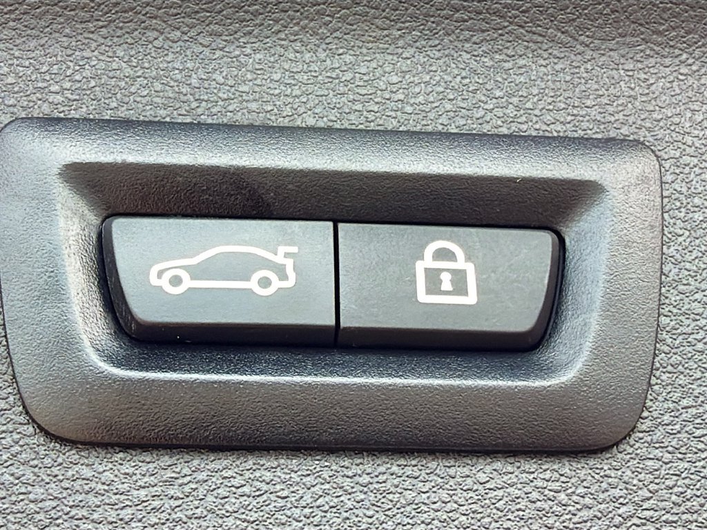 Used 2022 BMW X3 sDrive30i RWD image 12