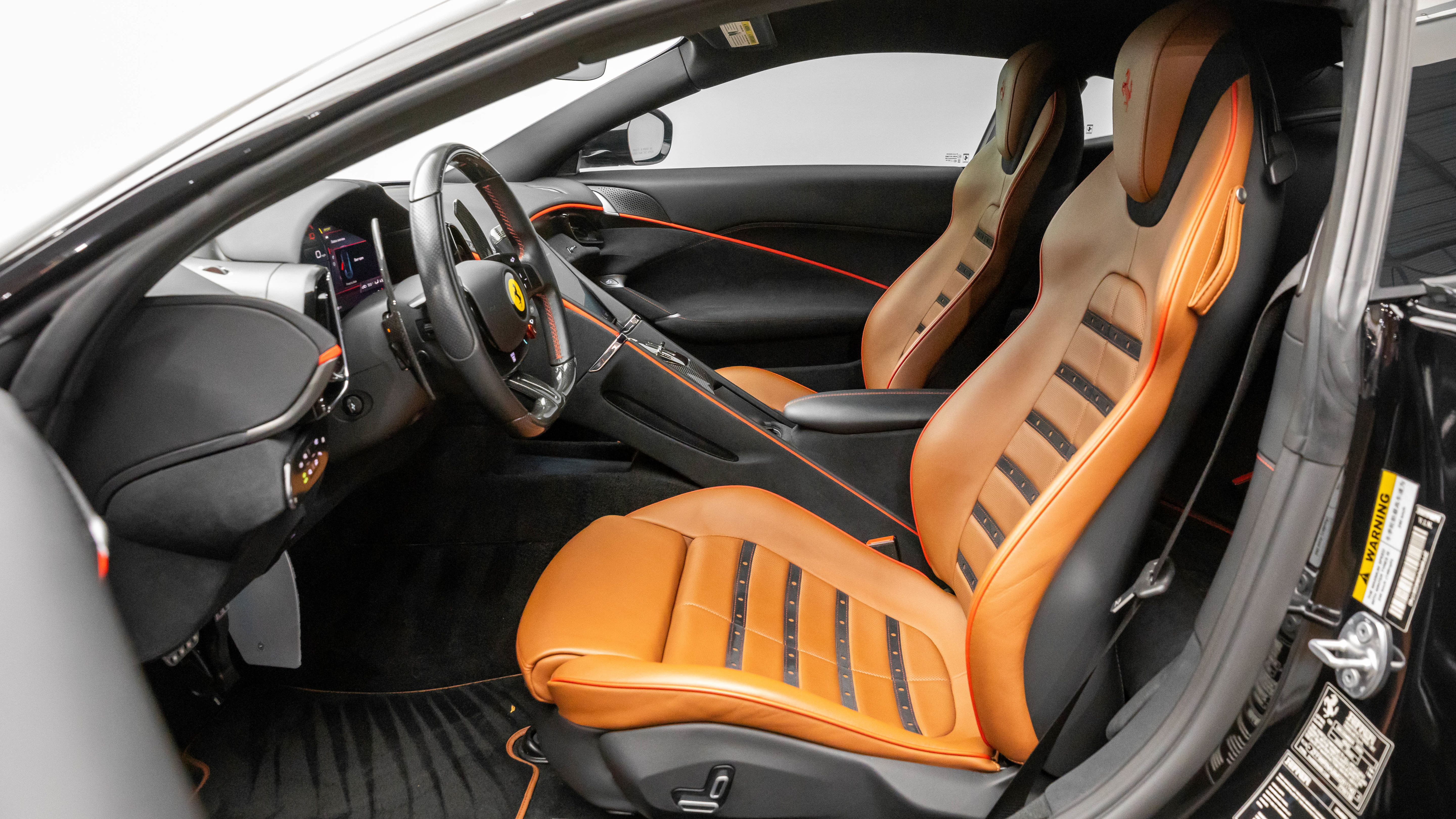 Used 2021 Ferrari Roma RWD image 5