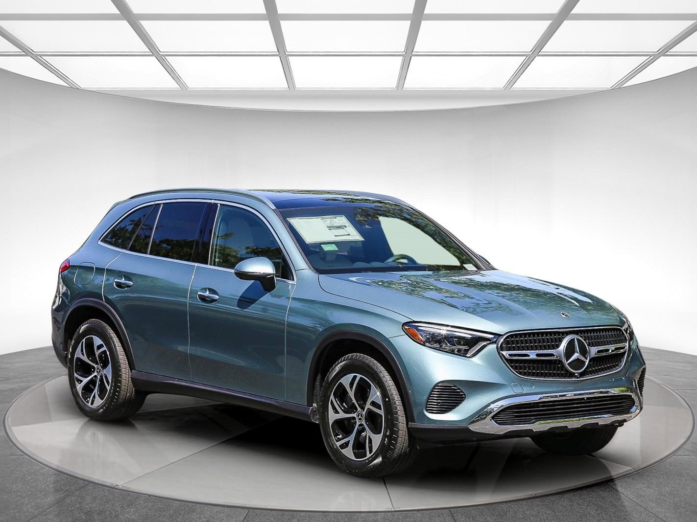 New 2026 Mercedes-Benz GLC 350e 4MATIC image 5