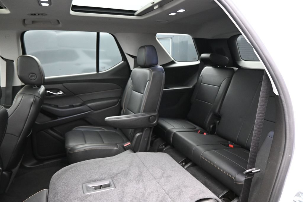 Used 2019 Chevrolet Traverse Premier w/ Redline Edition FWD image 28