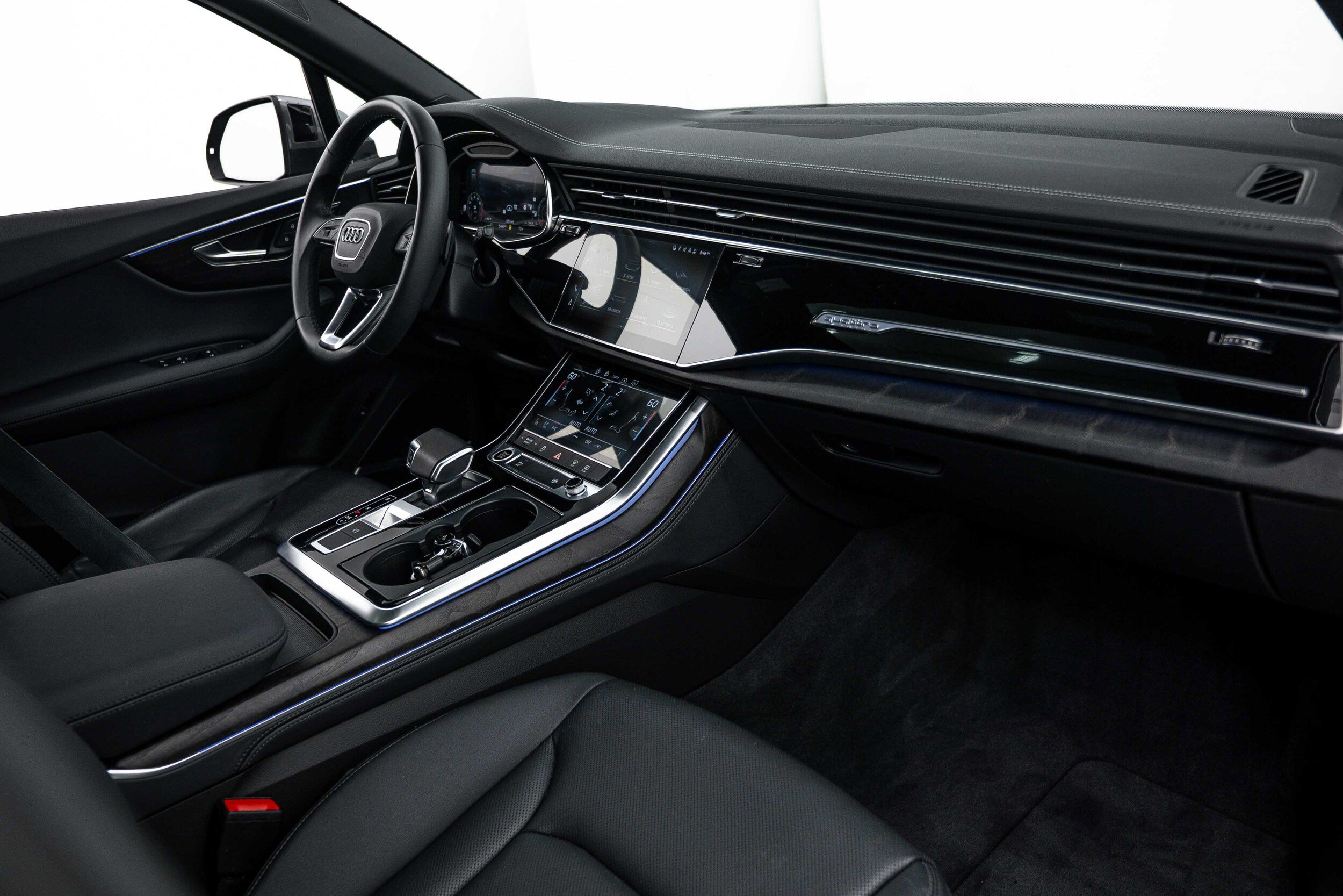Used 2023 Audi Q7 2.0T Premium Plus w/ Premium Plus Package AWD/4WD image 8