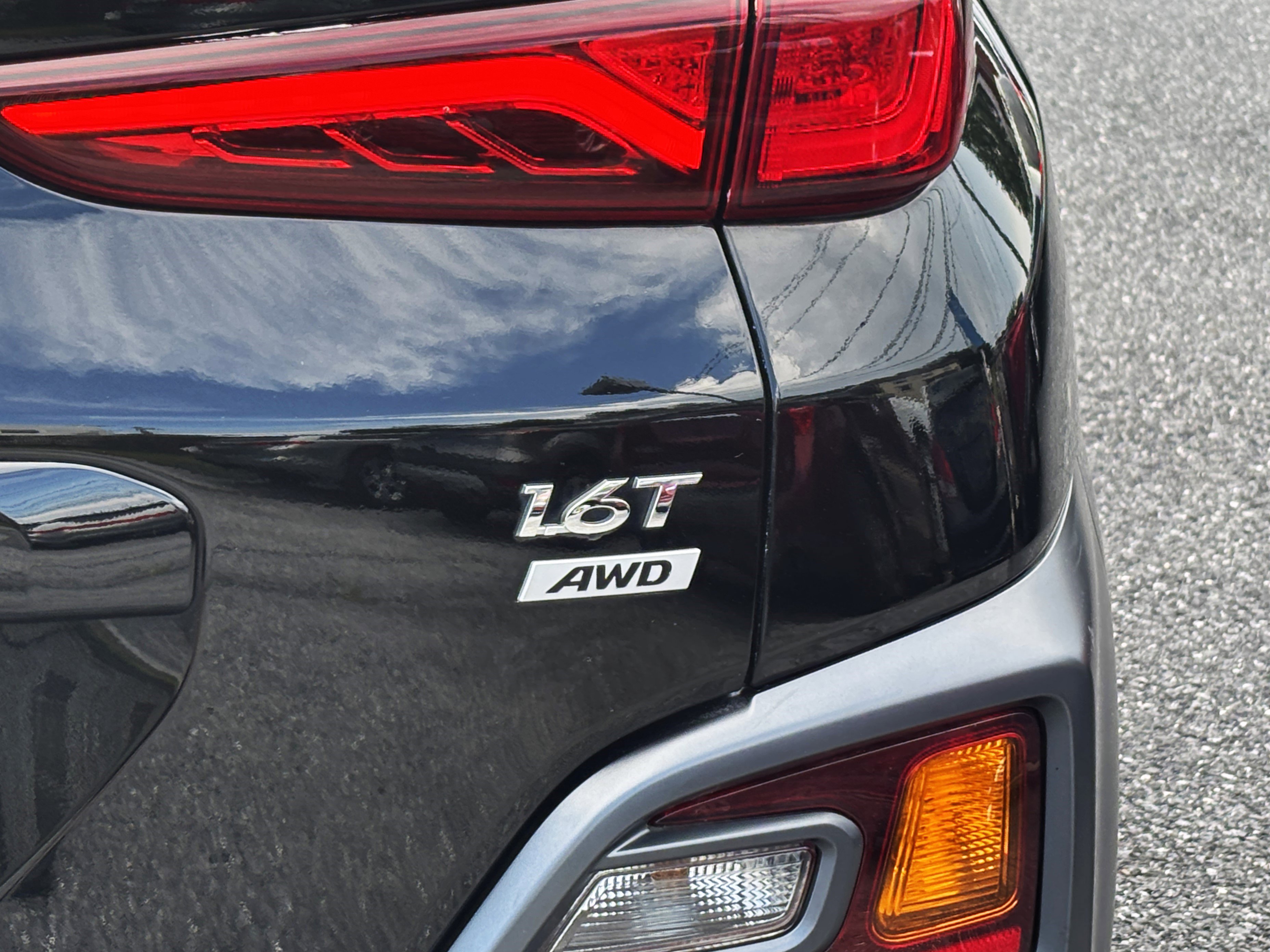 Used 2021 Hyundai Kona Night image 33