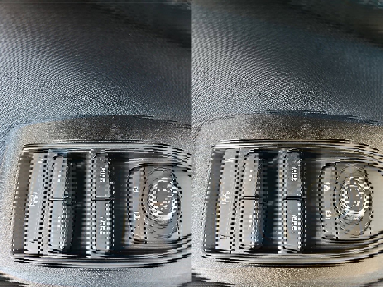 New 2025 Subaru Outback Premium image 27