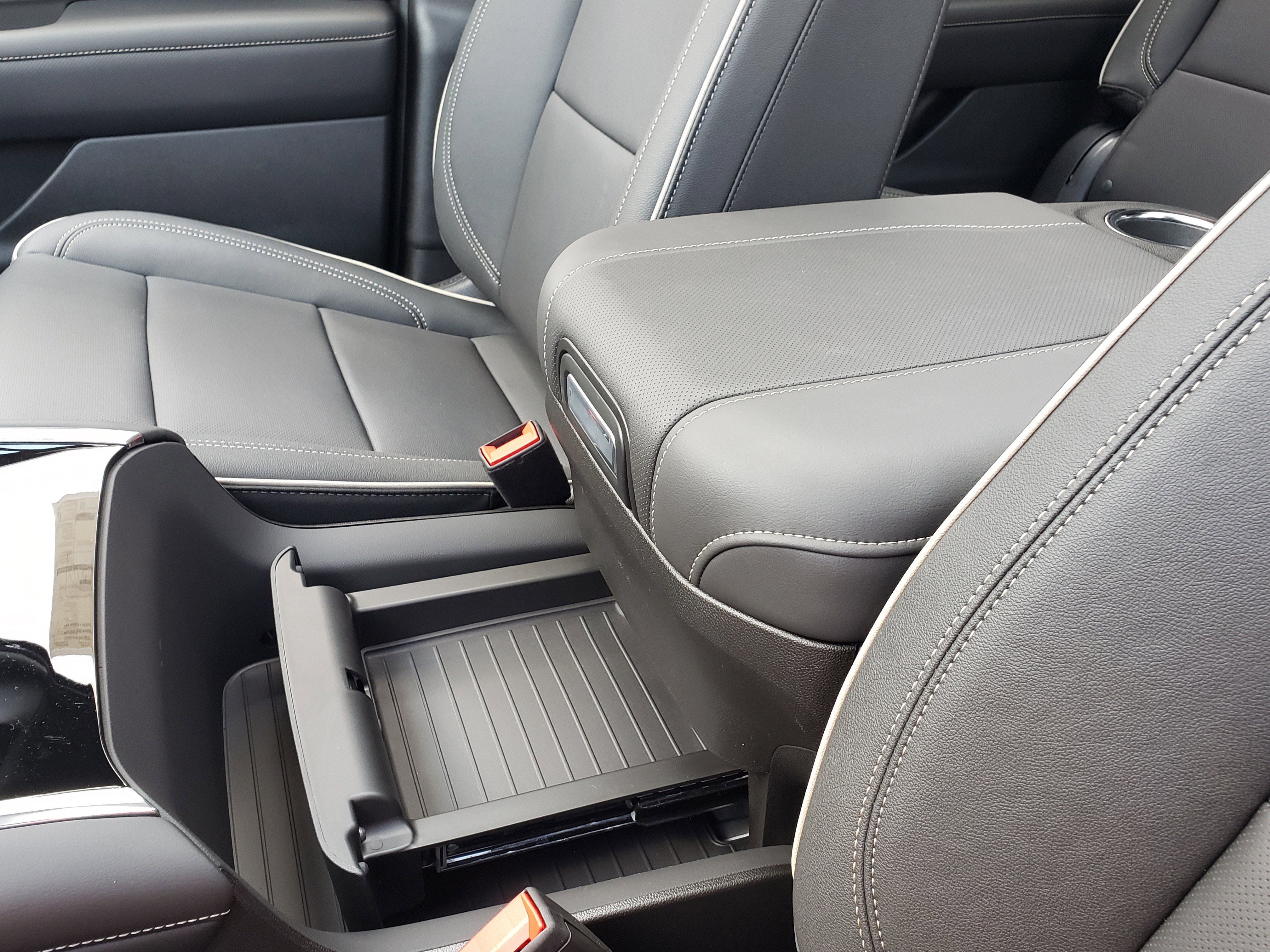 New 2026 Chevrolet Tahoe Premier w/ Sun And Tow Package image 28