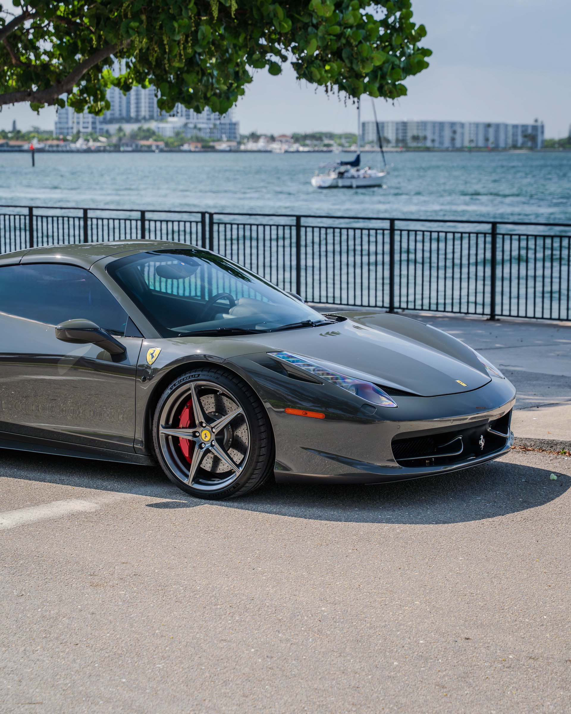 Used 2014 Ferrari 458 Spider RWD image 12