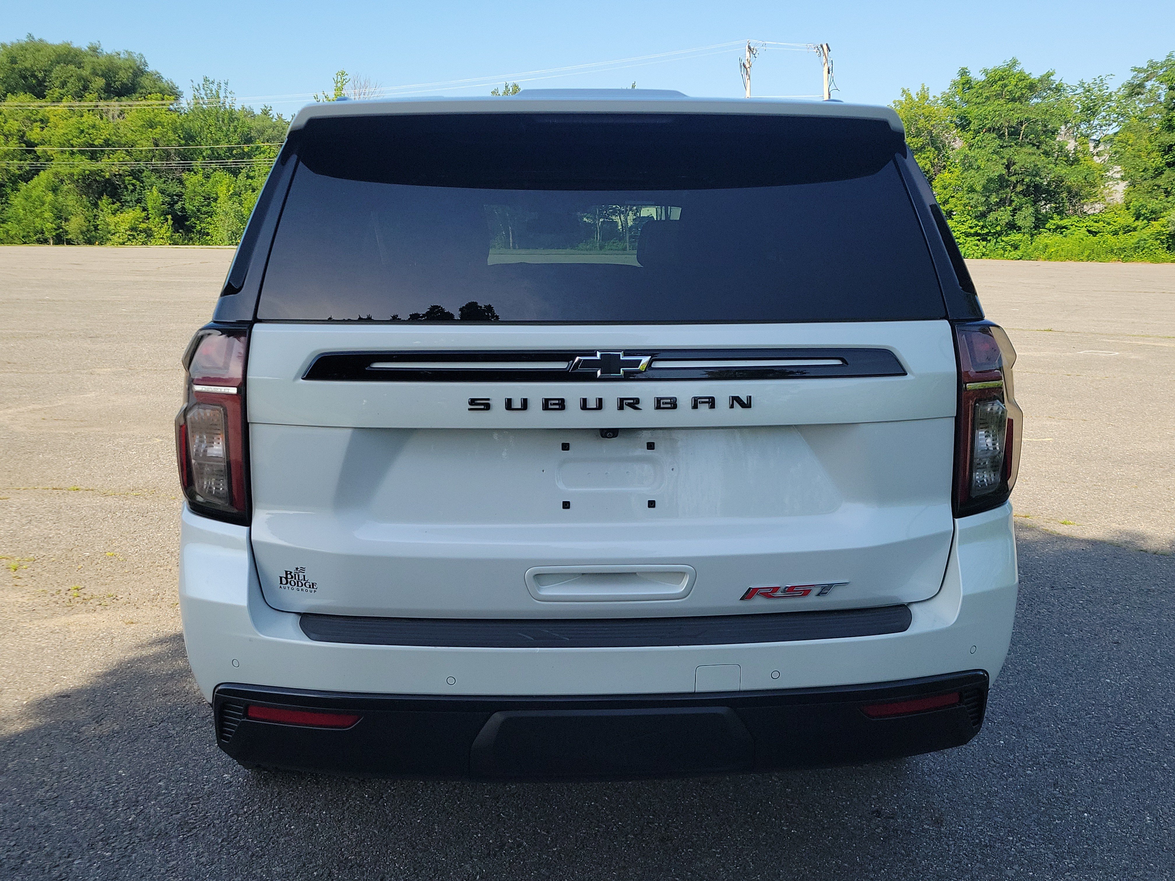 Used 2023 Chevrolet Suburban RST w/ Luxury Package AWD/4WD image 6