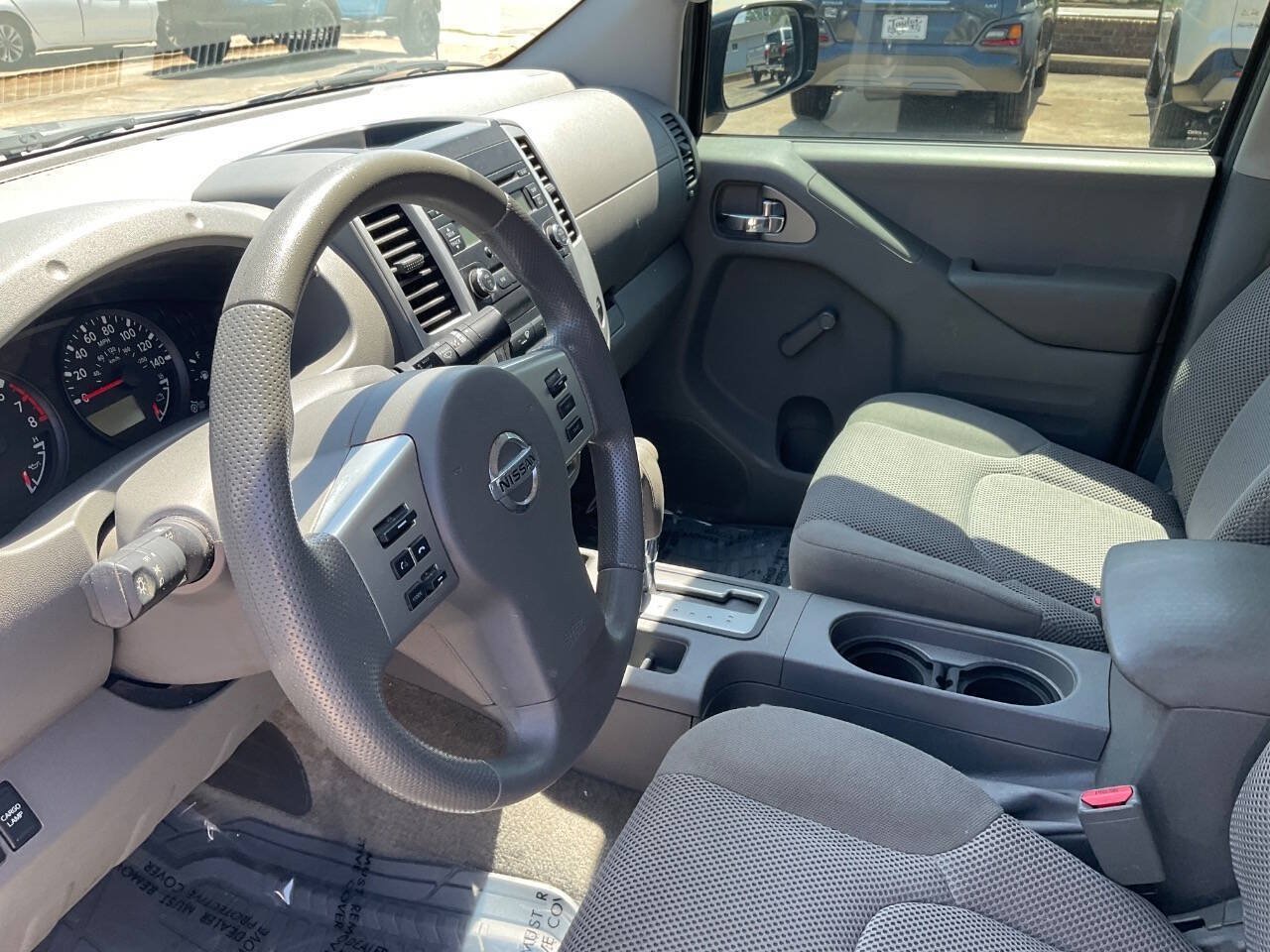 Used 2015 Nissan Frontier S RWD image 11