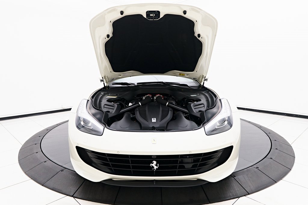 Used 2019 Ferrari GTC4Lusso T image 19