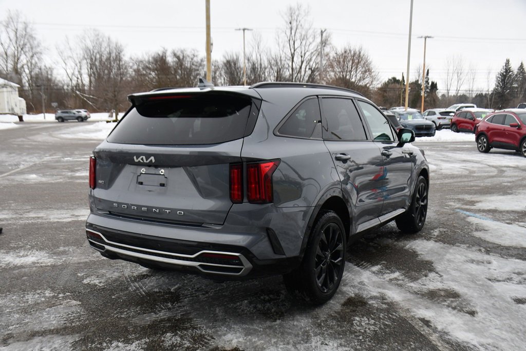 Used 2022 Kia Sorento SX image 6
