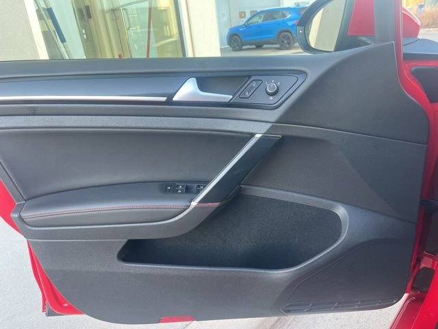 Used 2015 Volkswagen GTI SE image 11