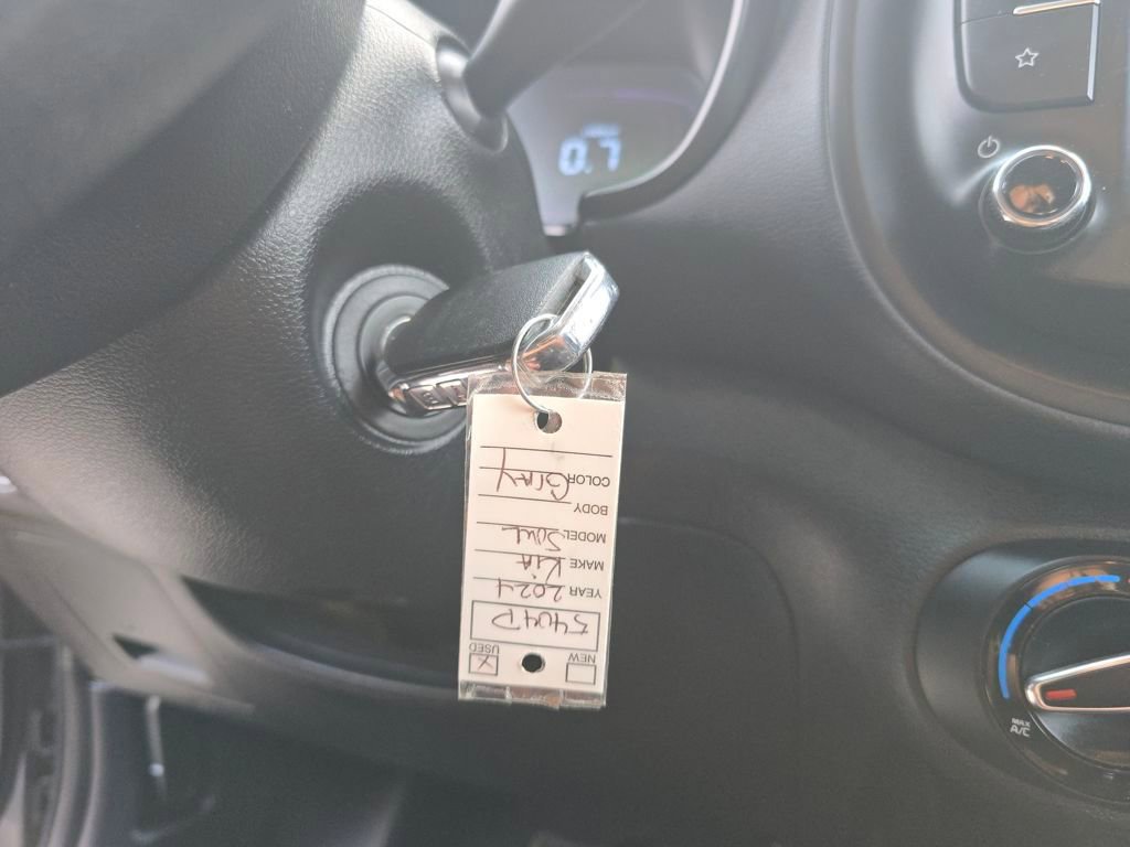 Used 2024 Kia Soul LX w/ Option Group 015 image 29