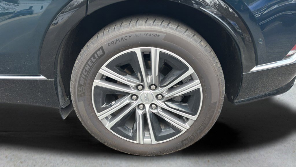 Certified 2025 Cadillac Lyriq Luxury AWD/4WD image 14