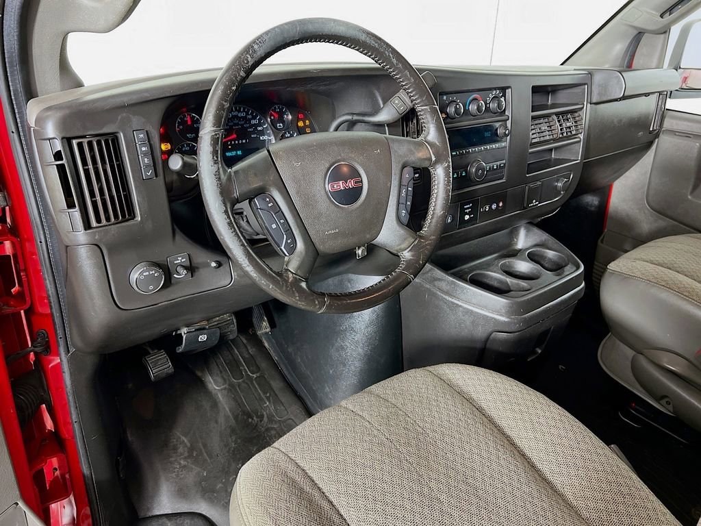 Used 2022 GMC Savana 3500 Extended w/ Driver Convenience Package RWD image 9