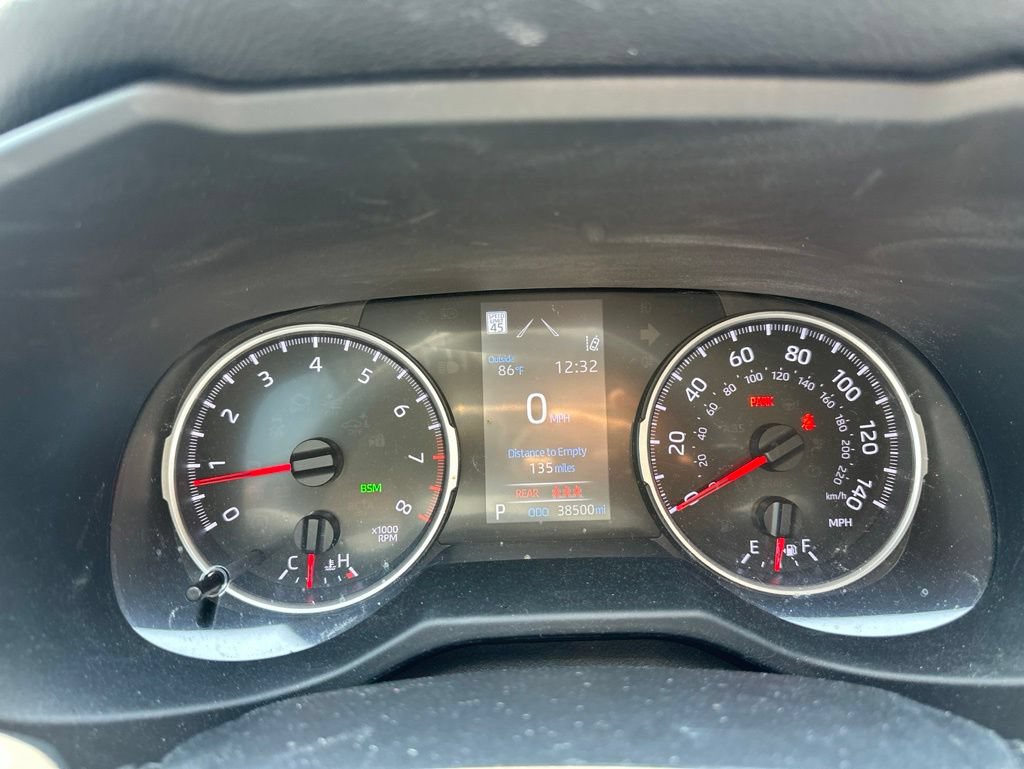 Certified 2022 Toyota RAV4 XLE FWD image 14