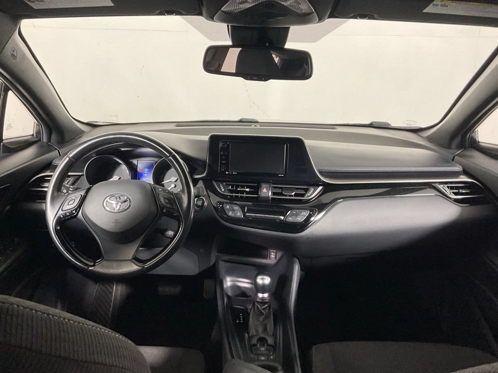 Used 2018 Toyota C-HR XLE FWD image 22