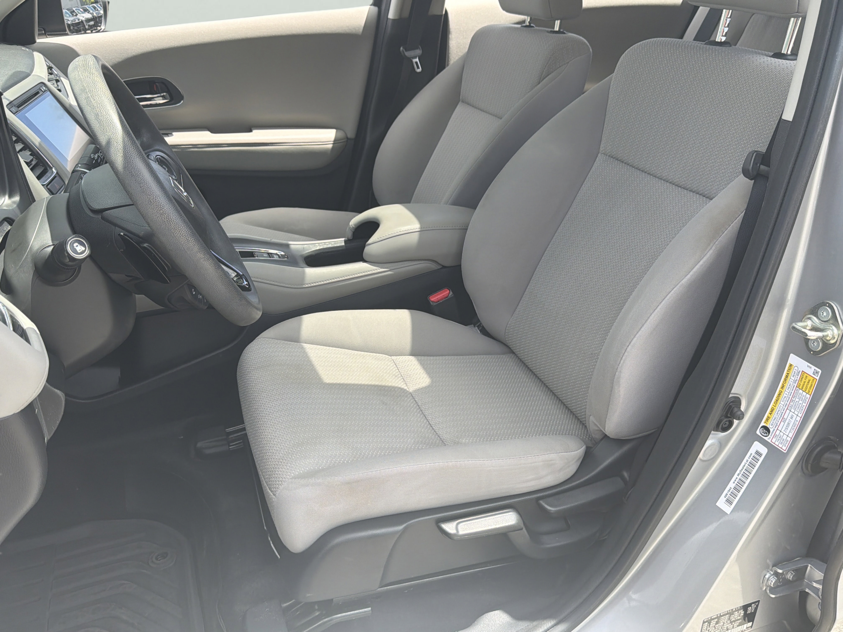 Used 2017 Honda HR-V EX image 21