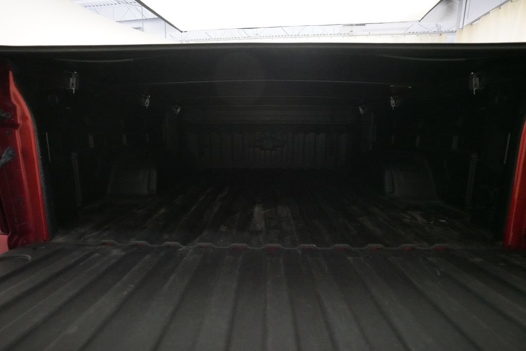 Used 2024 Chevrolet Silverado 1500 LT Trail Boss w/ Convenience Package II AWD/4WD image 10