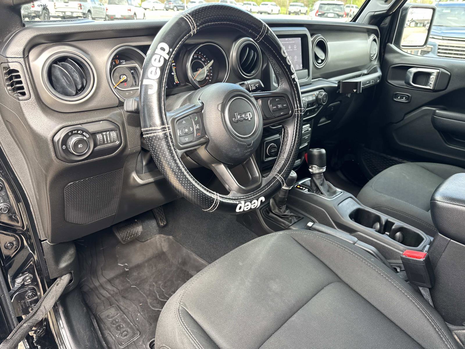 Used 2022 Jeep Wrangler Unlimited Sport image 17