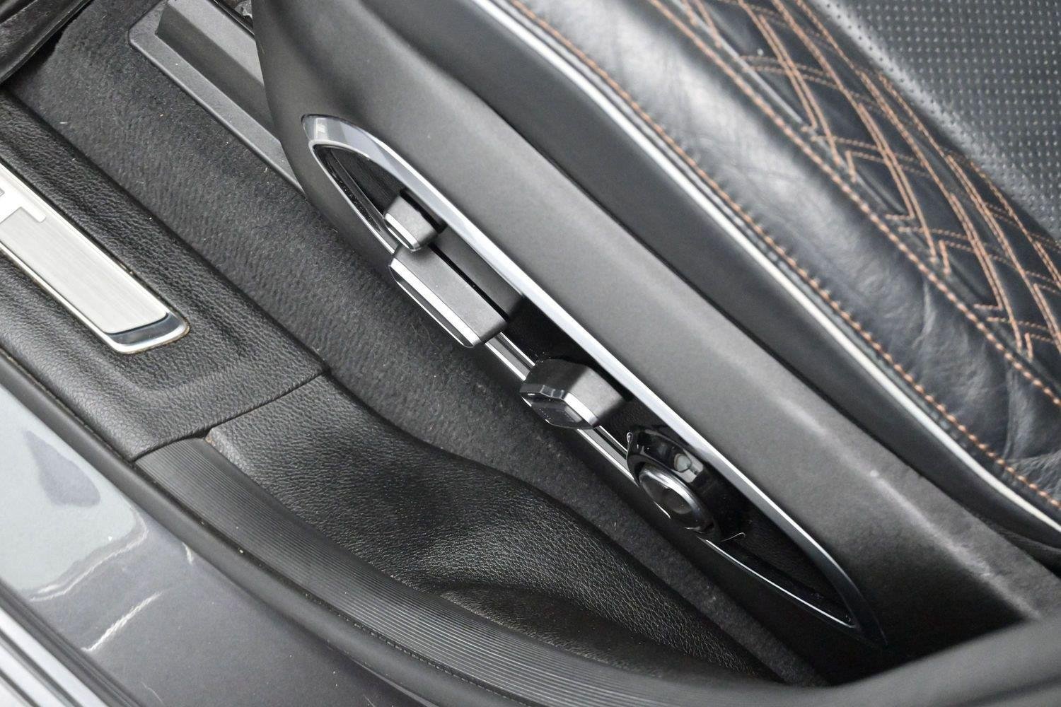 Used 2022 Jeep Grand Cherokee Summit AWD/4WD image 14