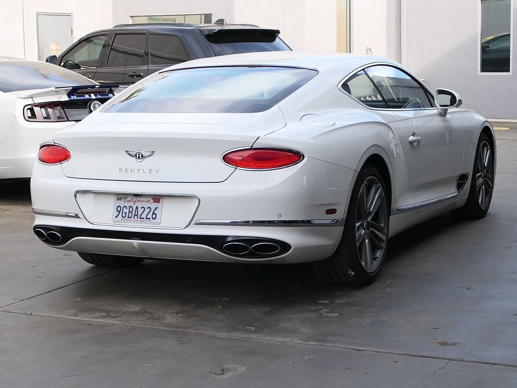 Used 2023 Bentley Continental GT Mulliner AWD/4WD image 2