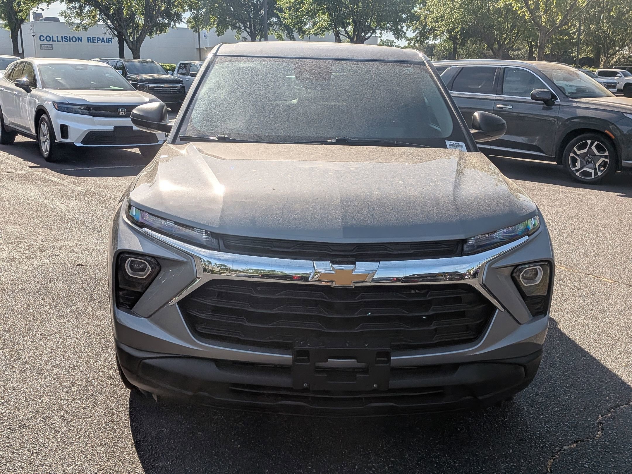 Certified 2025 Chevrolet TrailBlazer LS w/ LS Convenience Package FWD image 3