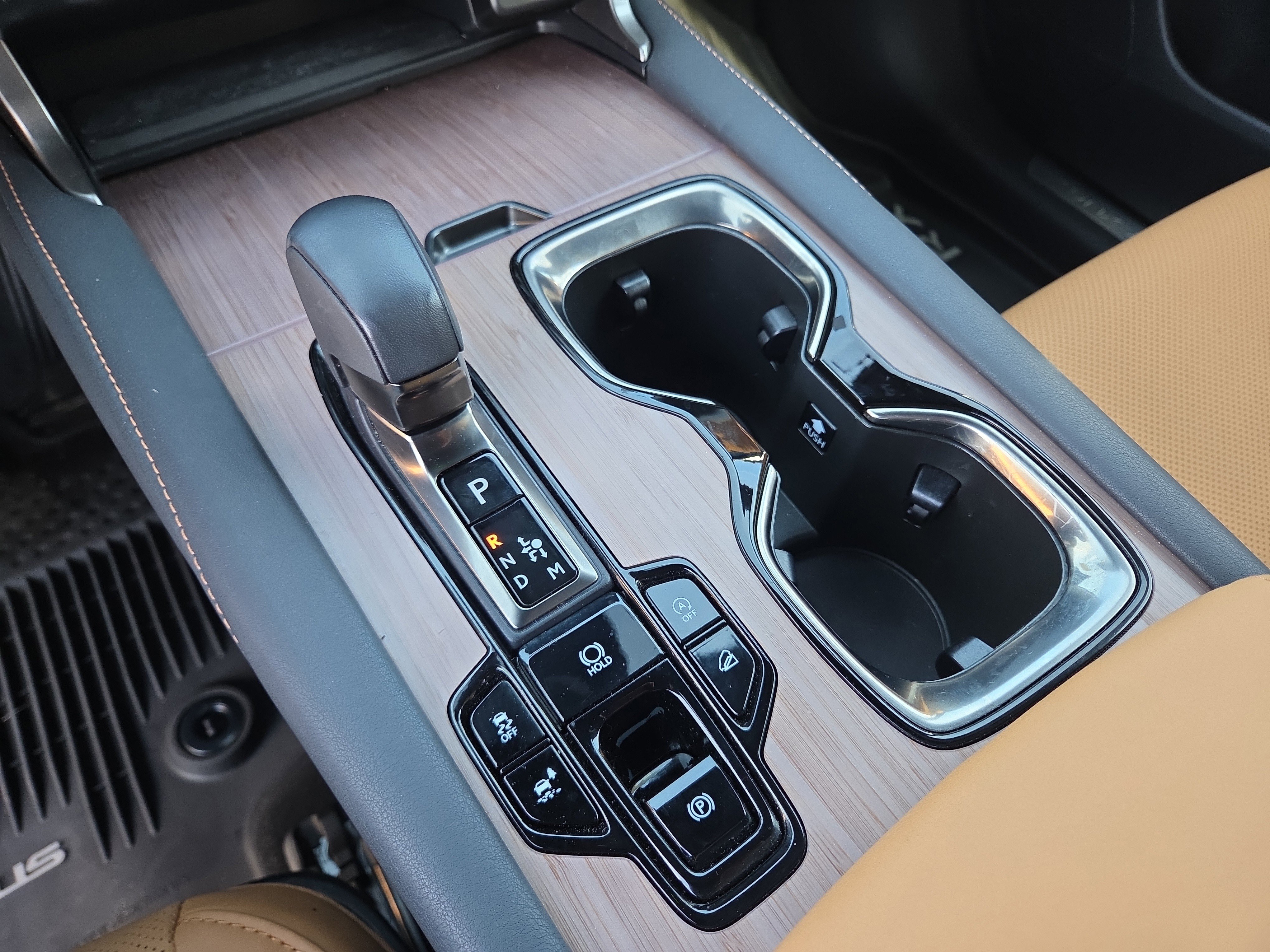 Used 2024 Lexus RX 350 Premium w/ Accessory Package (Z1) image 28