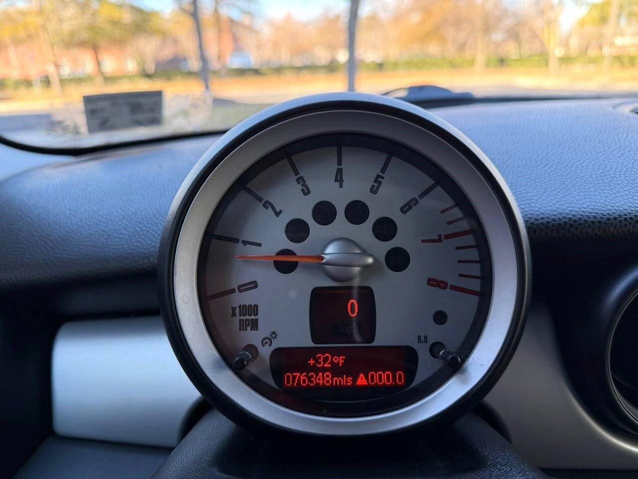 Used 2010 MINI Cooper Hardtop FWD image 10
