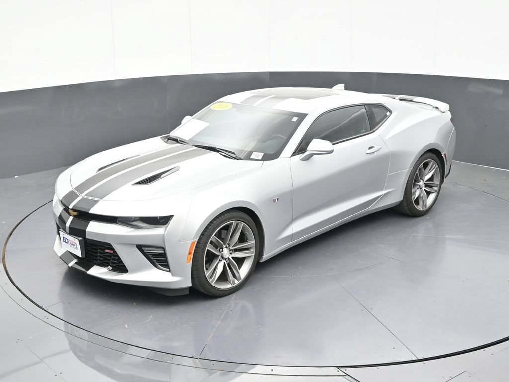 Used 2018 Chevrolet Camaro SS RWD image 61