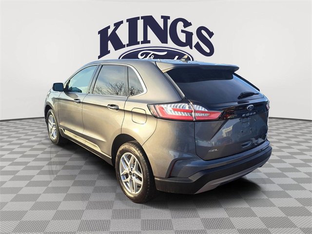 Used 2024 Ford Edge SEL w/ Convenience Package image 3