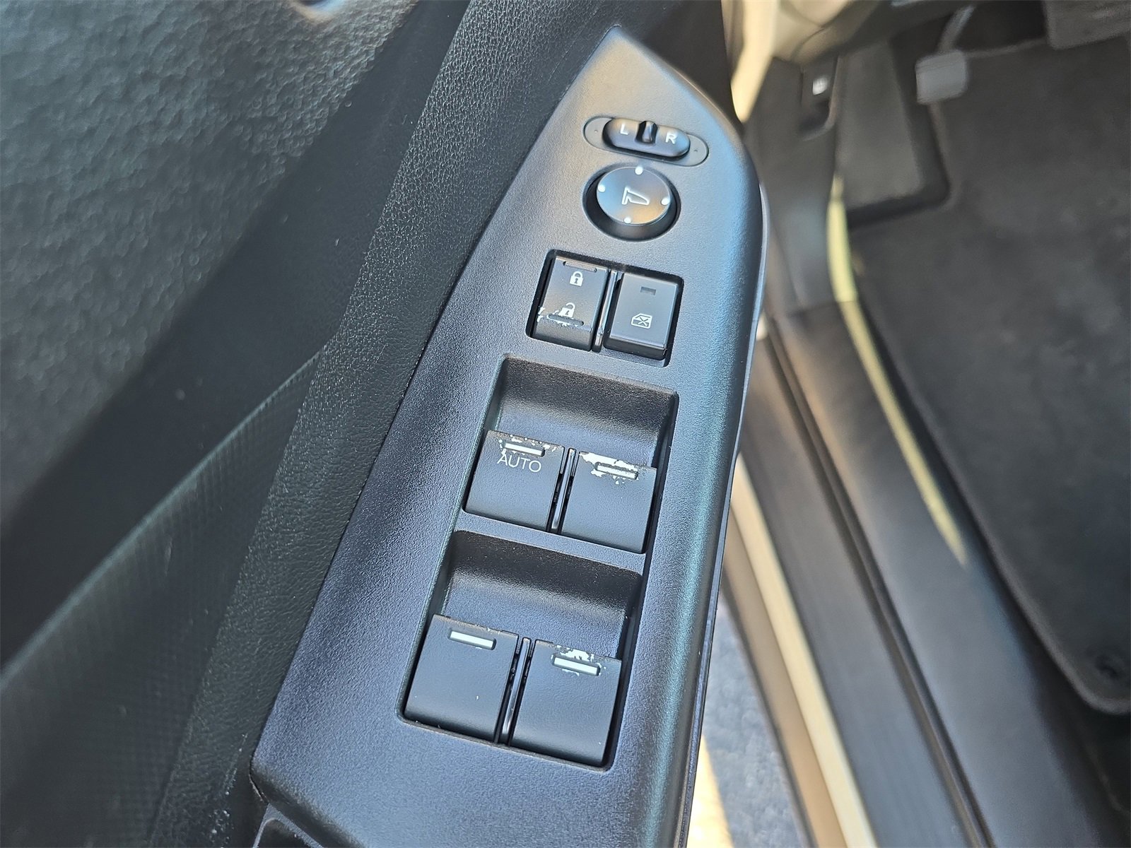 Used 2016 Honda CR-V LX image 13