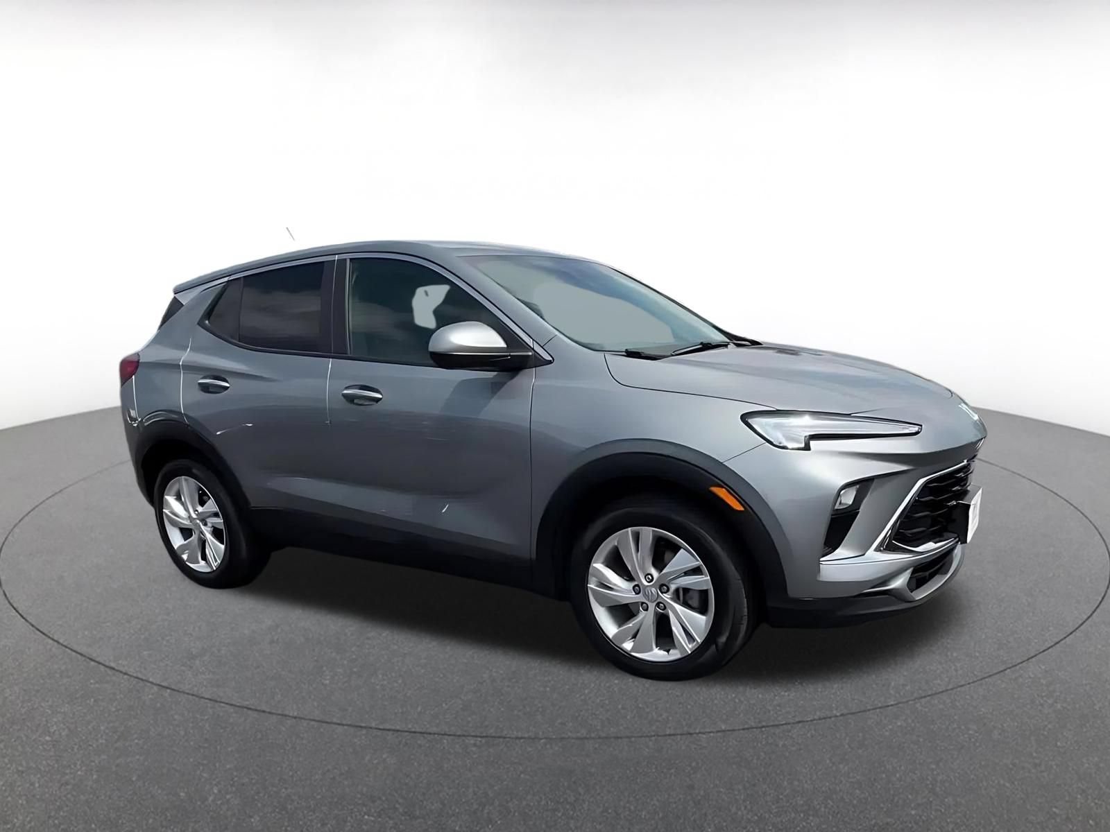 Used 2025 Buick Encore GX Preferred FWD image 2