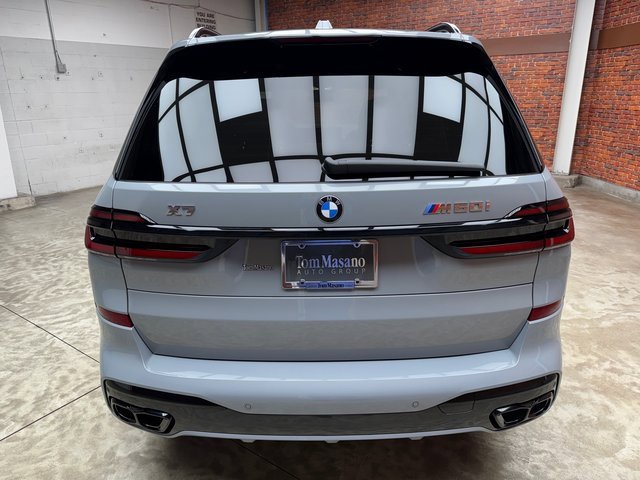 New 2026 BMW X7 M60i image 4