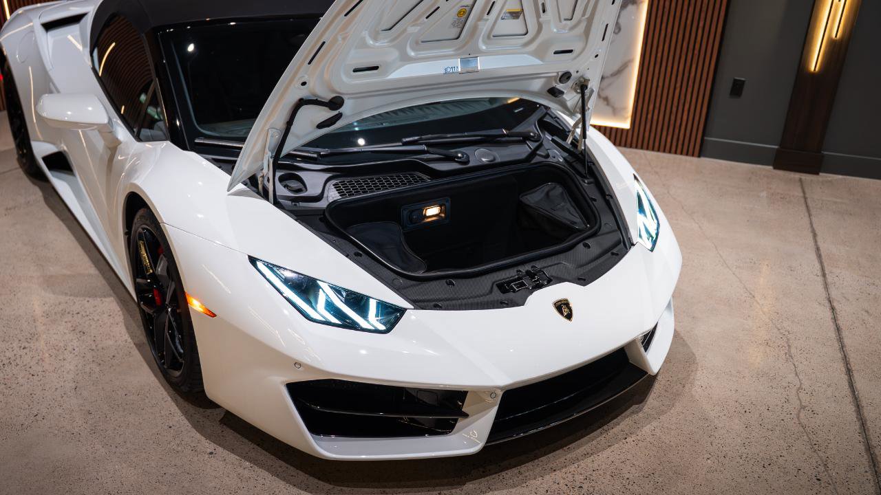 Used 2017 Lamborghini Huracan LP 580-2 RWD image 30
