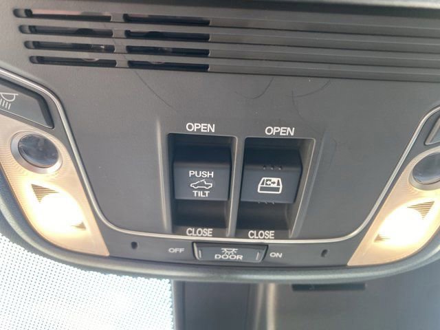 Used 2025 Honda Ridgeline TrailSport image 32