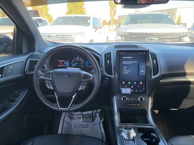 Used 2022 Ford Edge ST-Line w/ Class II Trailer Tow Package image 14