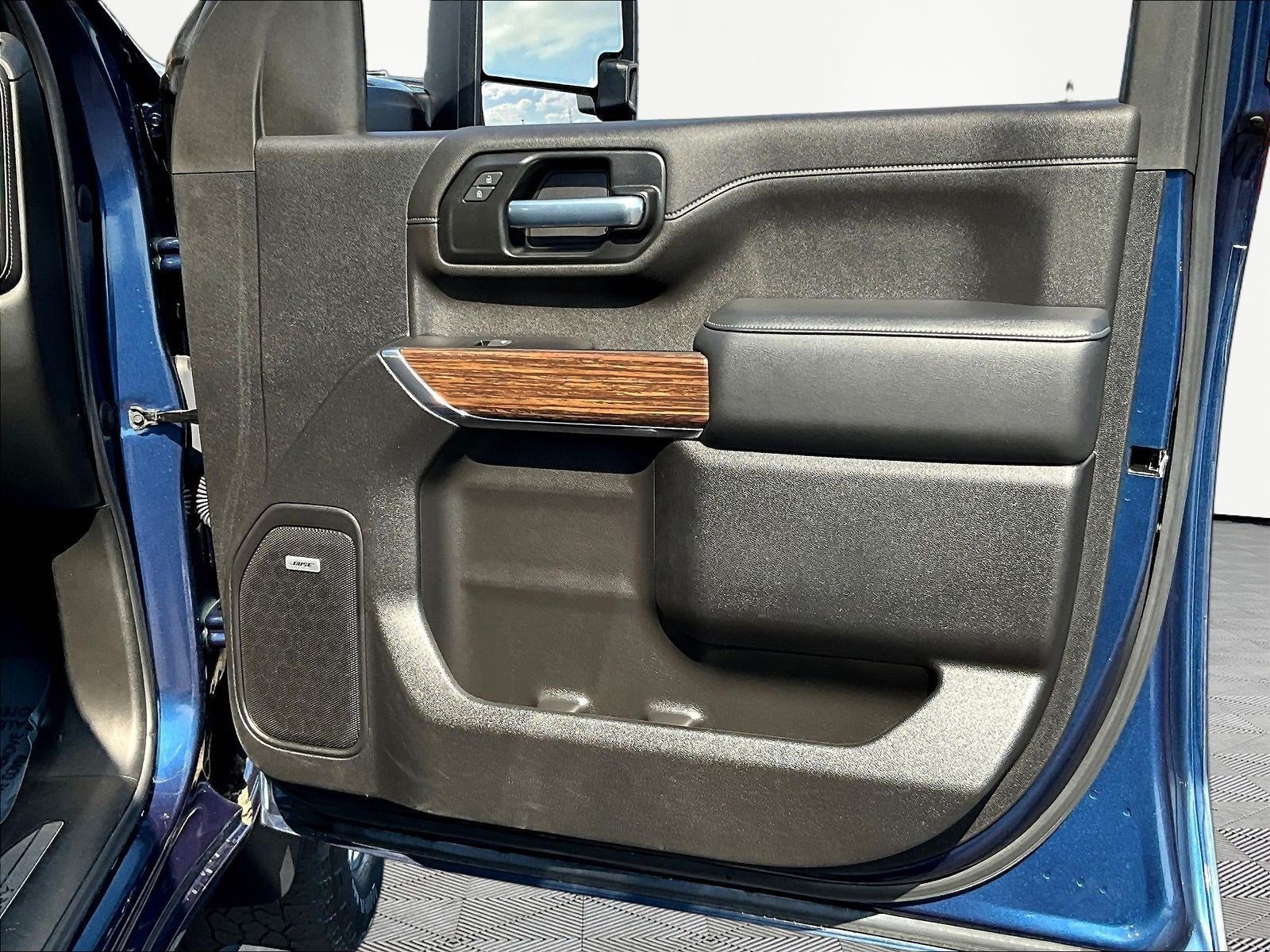 Used 2022 Chevrolet Silverado 2500 High Country w/ Z71 Off-Road Package AWD/4WD image 28